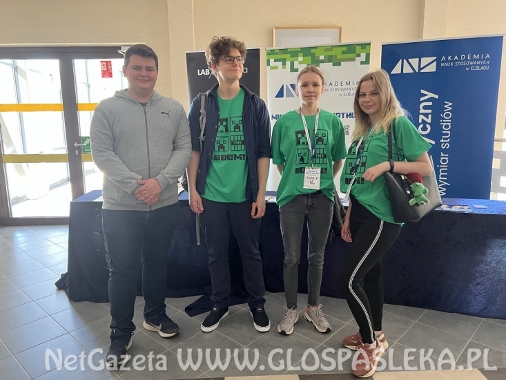 Licealiści z ZS na Minecraft Hackathon 2022