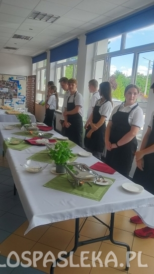 Uroczyste podsumowanie projektu Erasmus+ w ZSEiT