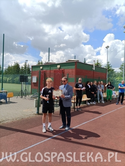 Turniej Piłki Siatkowej i Piłki Nożnej o Puchar Dyrektora ZSEiT