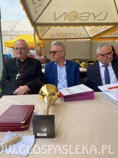 Obchody 100 – lecia Polskiego Związku Pszczelarskiego