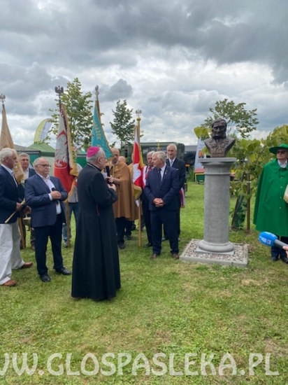 Obchody 100 – lecia Polskiego Związku Pszczelarskiego