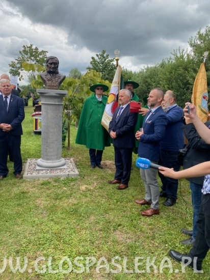 Obchody 100 – lecia Polskiego Związku Pszczelarskiego