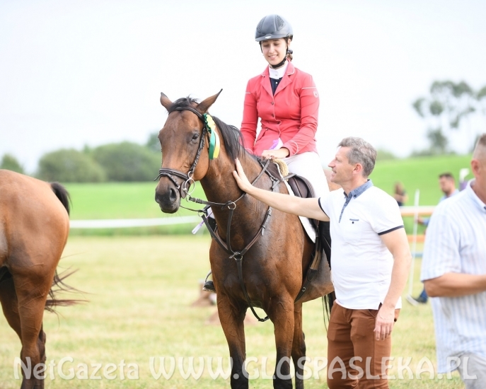 Zawody konne na terenie kąpieliska