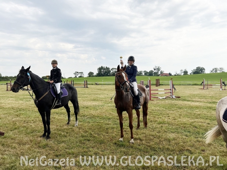 Zawody konne na terenie kąpieliska