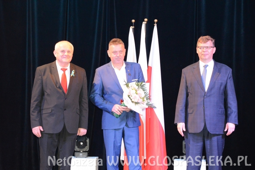 Stypendia i odznaczenia