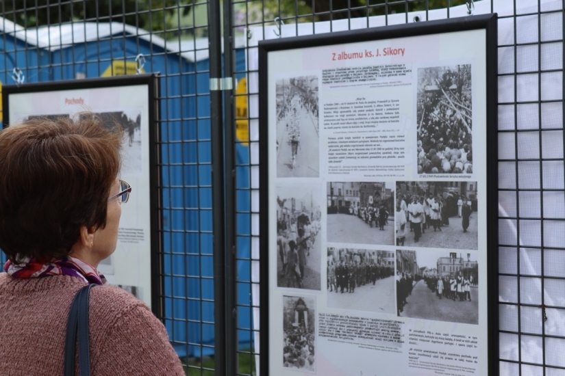 Biblioteka na Jubileuszu Pasłęka