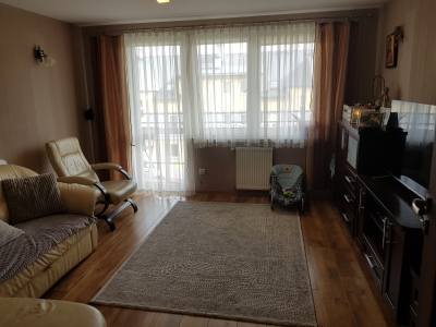 Teren przy cmentarzu utwardzony