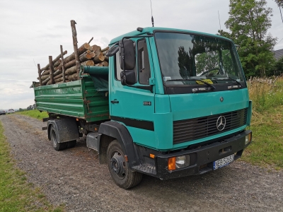 Sportowcy z ZSEiT świętują odzyskanie Niepodległości