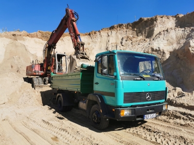 Sportowcy z ZSEiT świętują odzyskanie Niepodległości